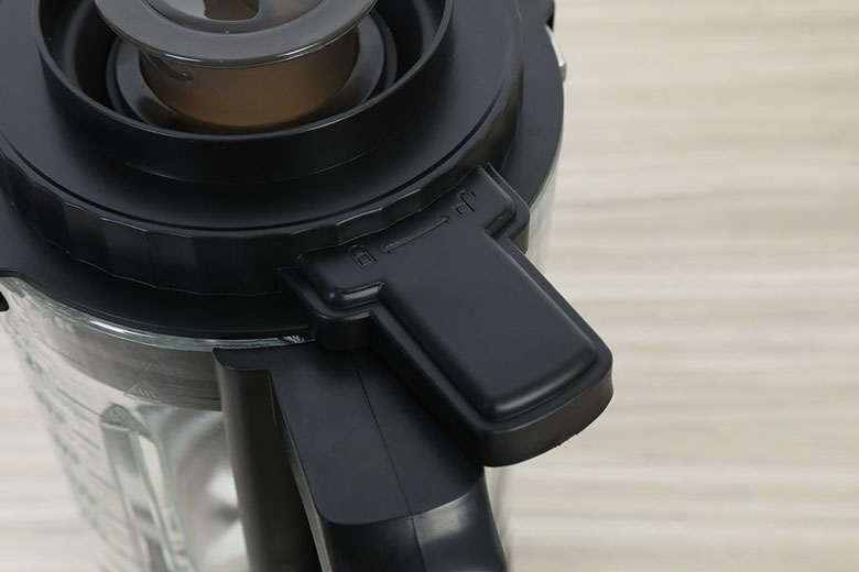 Máy làm sữa hạt Magic A96 - Khớp an toàn