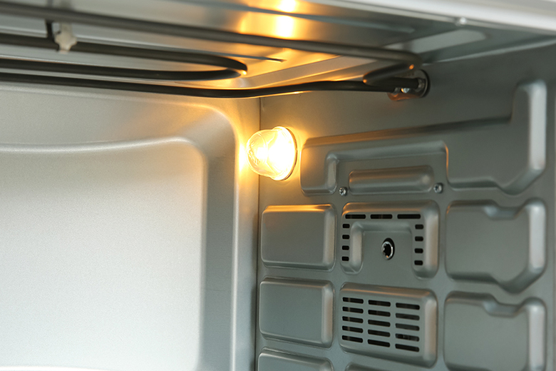 Lò nướng Galanz KWS2042LQ-H8UK 42 lít có đèn trong khoang lò