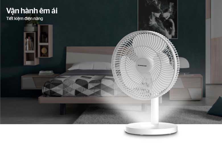 Quạt sạc Sunhouse SHD7115 - Động cơ đạn bạc hoạt động êm ái