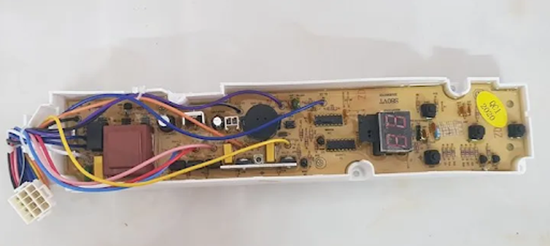 Máy giặt Aqua báo lỗi E8 2