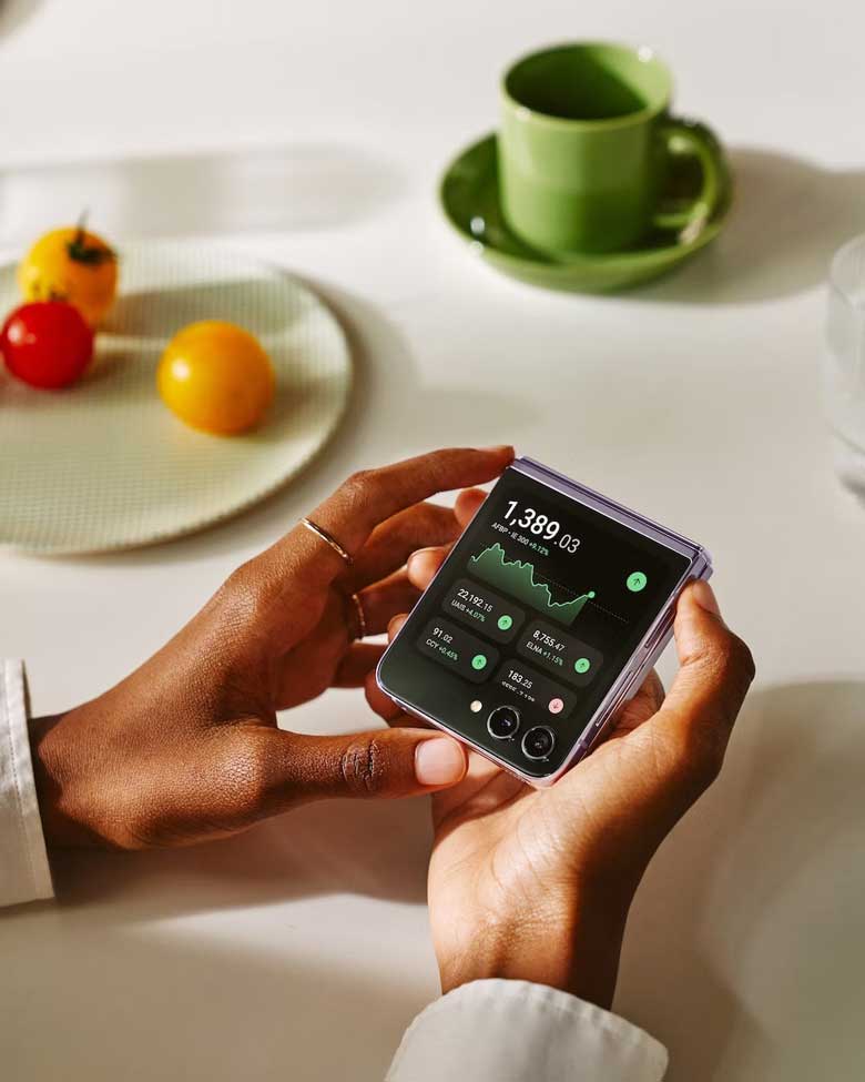 Samsung Galaxy Z Flip5 8GB/256GB Lavender - Bền bỉ