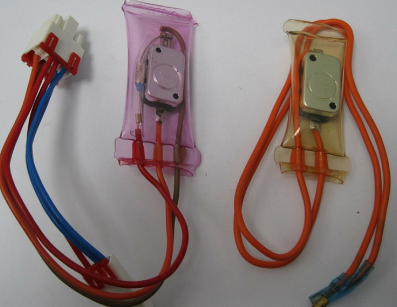 Ngăn mát tủ lạnh bị đóng đá 3