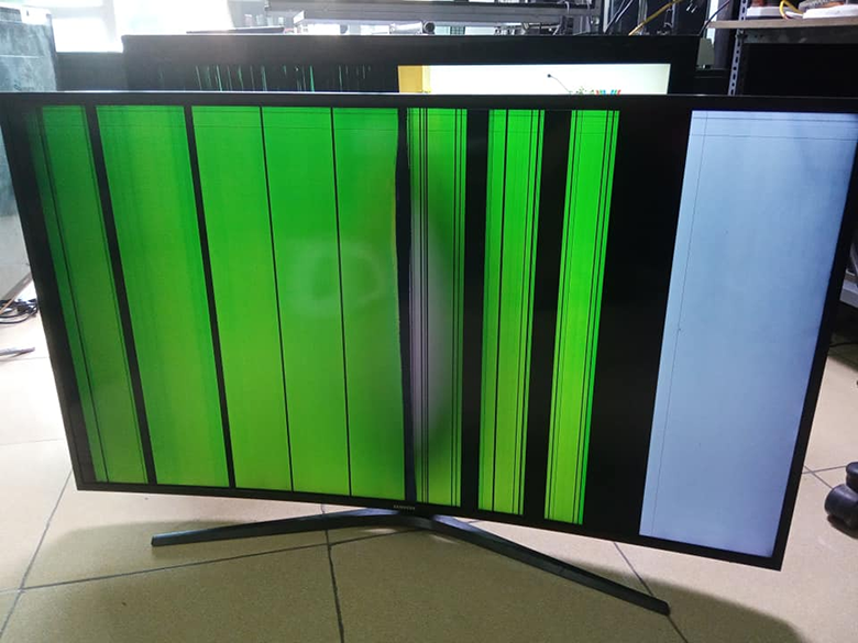 Lỗi màn hình tivi Samsung - sọc màn hình