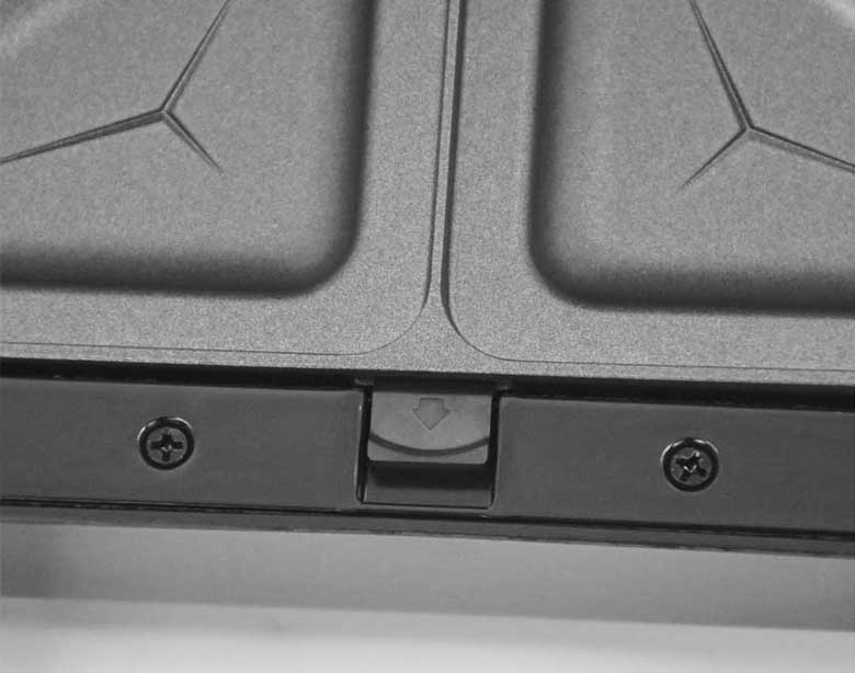 Kẹp nướng điện đa năng Tiross TS9656 - Nấc khóa an toàn