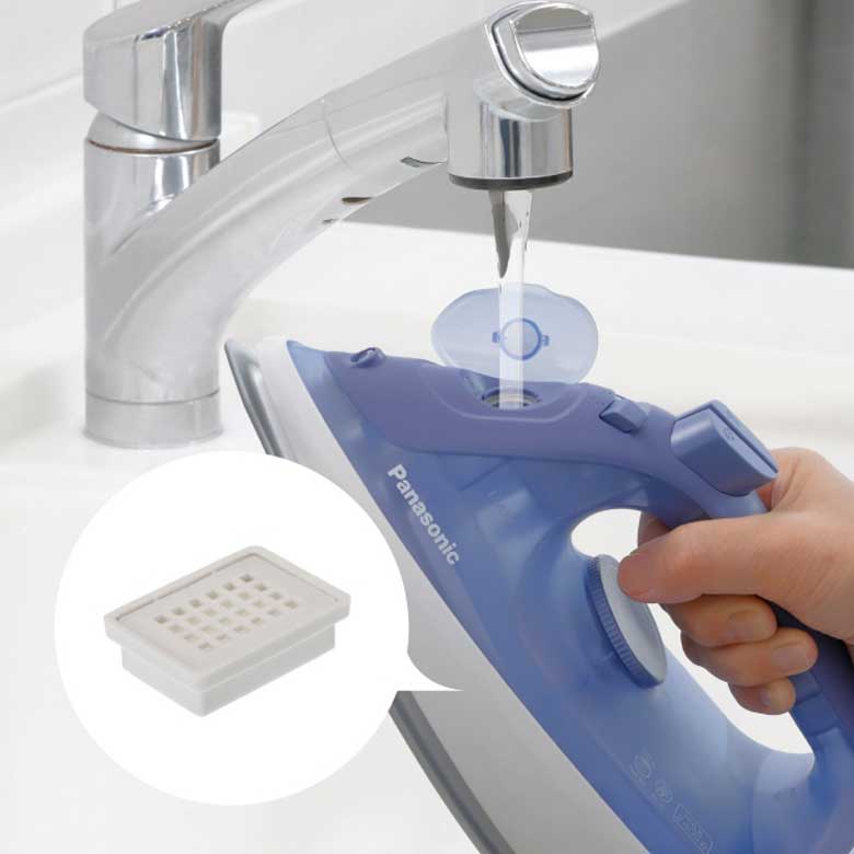 Bàn là hơi nước Panasonic NI-S530ARA 2300W - Bình chứa nước lớn