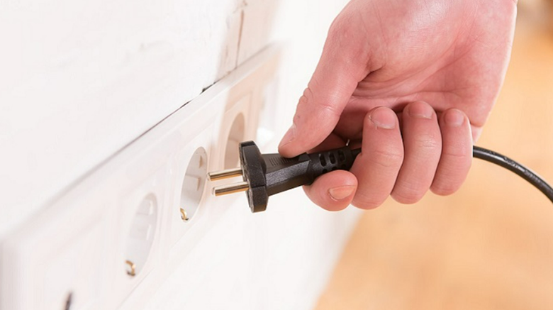 Bếp từ bị nổ 3