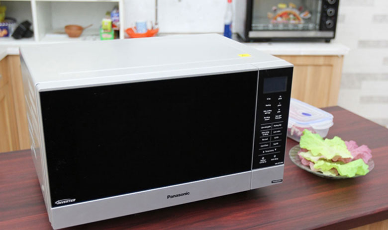 Lò vi sóng Panasonic Inverter 27L NN-GF574MYUE