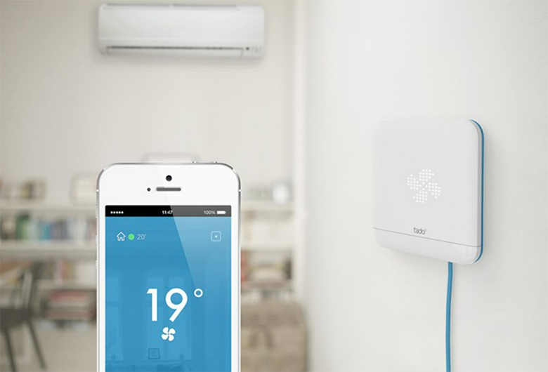 Remote máy lạnh bị vô nước bạn không nên dùng ngay lập tức khi rơi vào nước