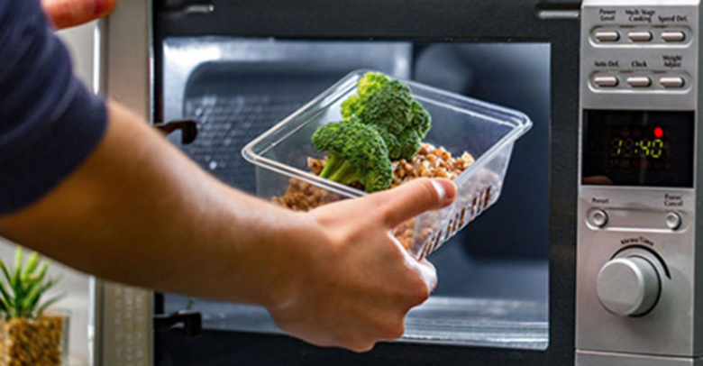 Các yếu tố ảnh hưởng nhiệt độ lò vi sóng 