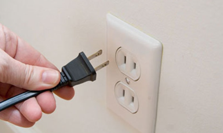 Lò vi sóng bị nổ cầu chì 2