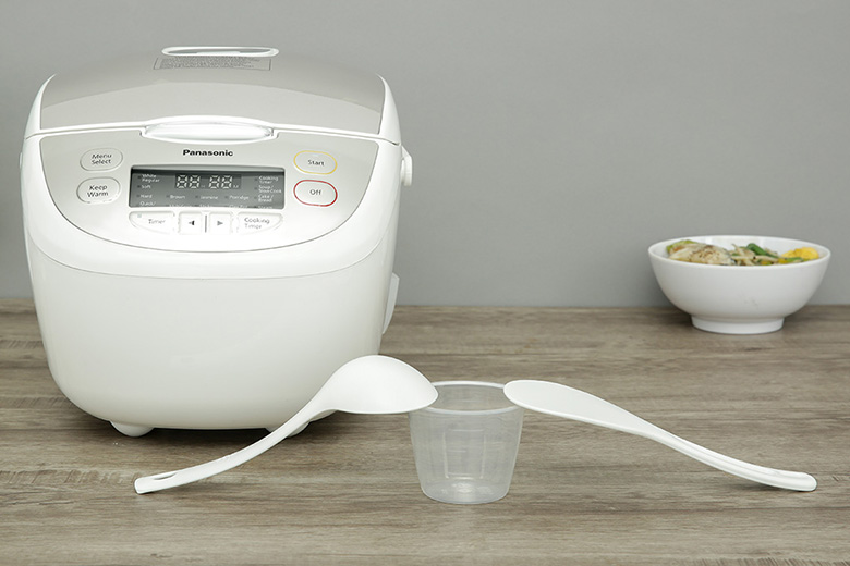 Nồi cơm điện Panasonic 1.8 lít