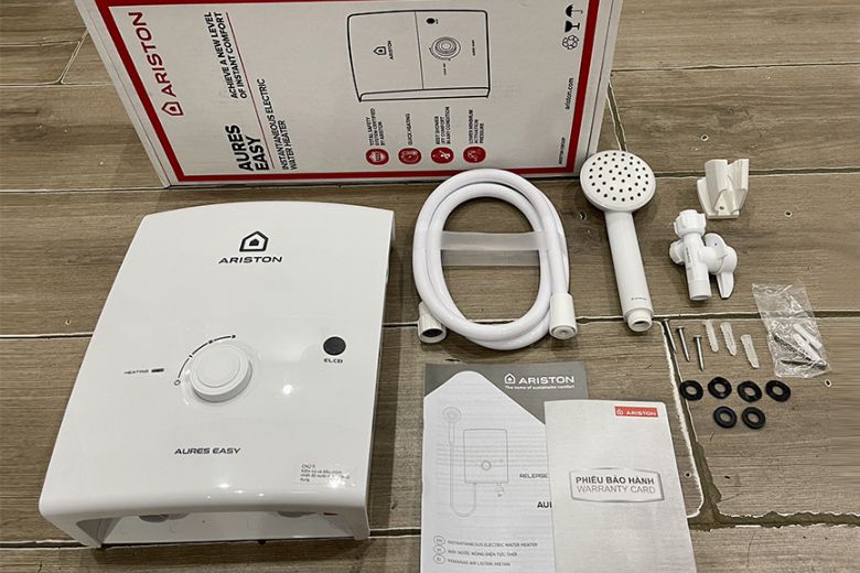  Bình tắm nước nóng Ariston AURES EASY 3.5 có van điều chỉnh nước