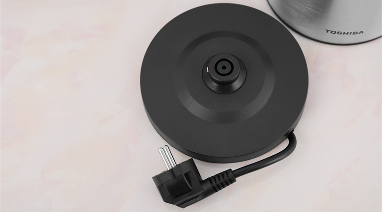 Ấm siêu tốc Toshiba KT-17SH2NV - Thiết kế đế xoay 360 độ