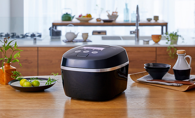 So sánh nồi cơm điện Cuckoo và Tiger thông tin nồi cơm điện tử cao tần áp suất Tiger 1.8 lít JPC-W18W-KM