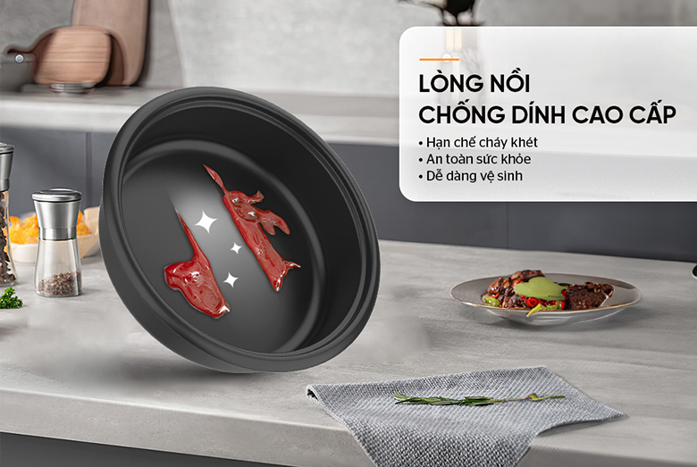 Lẩu điện 3.5L Sunhouse SHD4524 - Lòng nồi được phủ lớp chống dính cao cấp