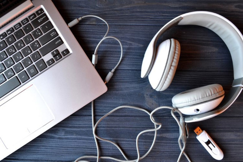 Không nhận tai nghe Win 10, kiểm tra kết nối tai nghe