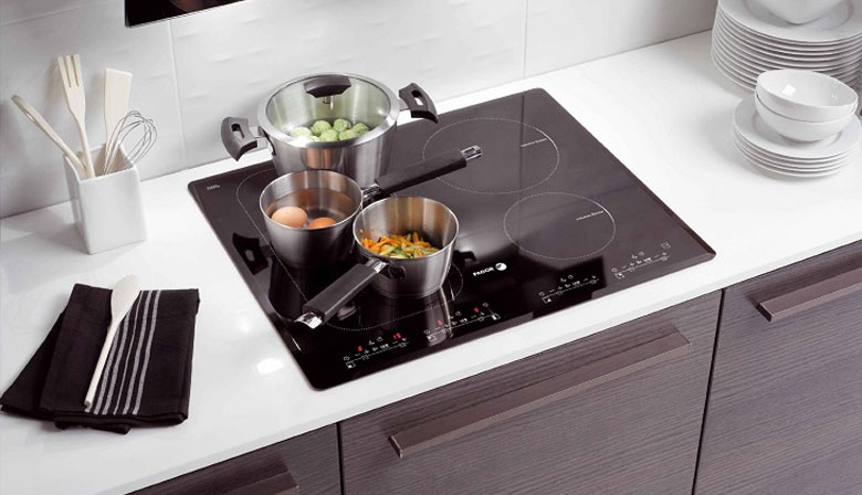 Bếp từ chạy nhưng không nóng do nồi không phù hợp