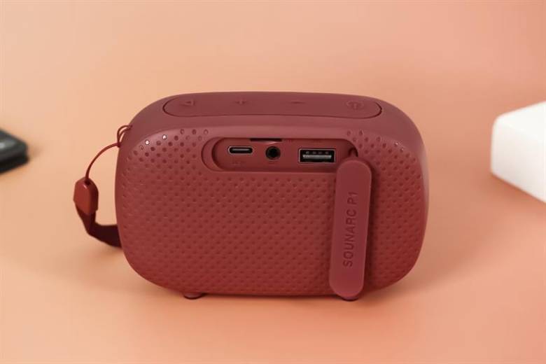 Cổng kết nối đa dạng - Loa kháng nước IPX4 SOUNARC P1 Portable Speaker - Dark Red