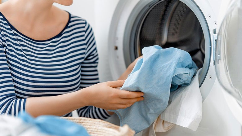 Khắc phục máy sấy quần áo bị lỗi - Phân bổ đều quần áo trong lồng sấy