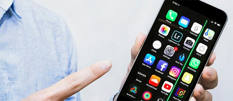 Màn hình điện thoại bị 1 sọc dọc chia sẻ dấu hiệu nhận biết