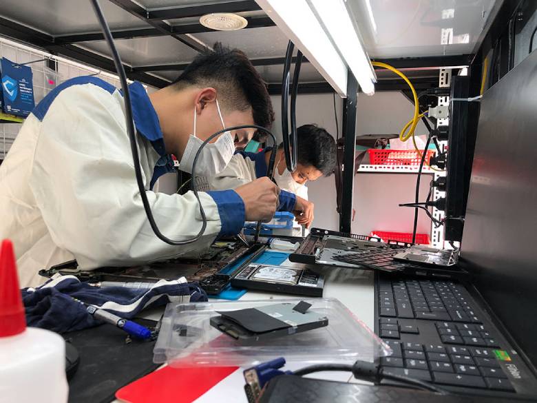 aptop Acer lên nguồn nhưng không lên màn hình - sửa phần cứng