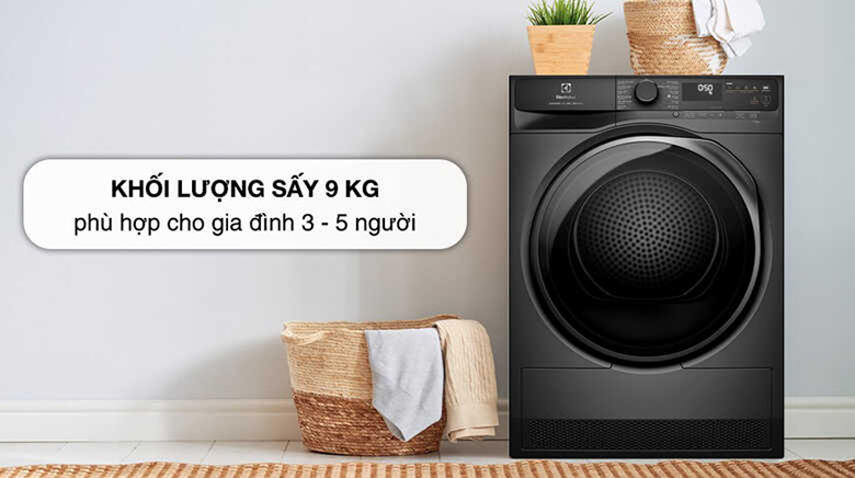 Máy sấy bơm nhiệt Electrolux 9 kg EDH903R7SC - Khối lượng sấy 9kg phù hợp cho gia đình từ 3-5 người