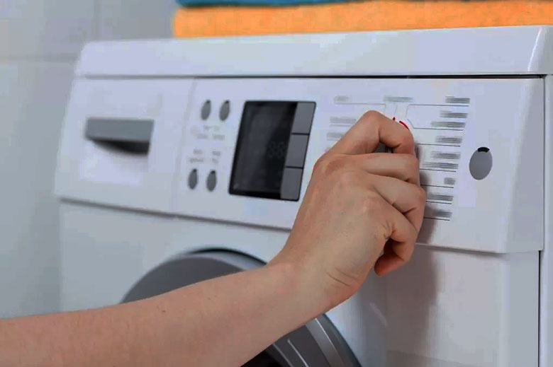 Máy giặt không chạy thời gian - Kiểm tra bảng điều khiển và reset máy giặt