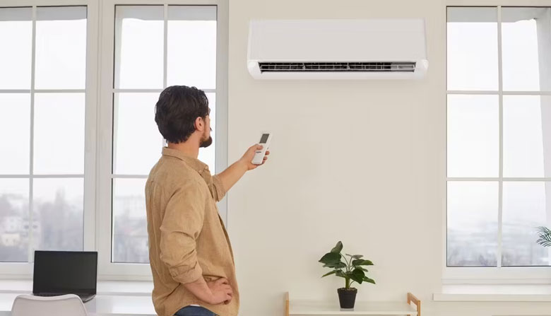 Đóng kín cửa phòng khi sấy quần áo bằng điều hòa