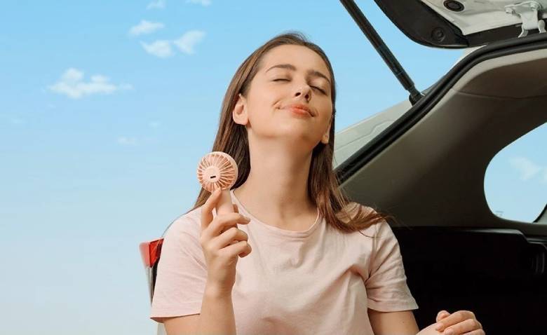  Quạt cầm tay mini Jisulife FA20-J1883 2000mAh Hồng - Pin sạc 2000mAh sử dụng lên đến 8 giờ