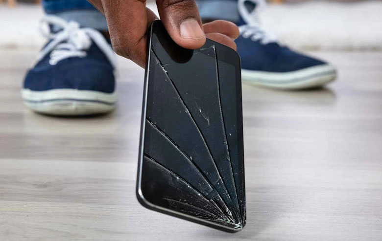 Điện thoại bị liệt cảm ứng - Điện thoại bị rơi, va đập mạnh