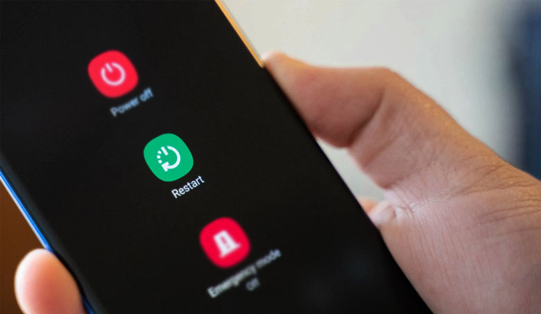 Điện thoại bị liệt cảm ứng - Khởi động lại điện thoại