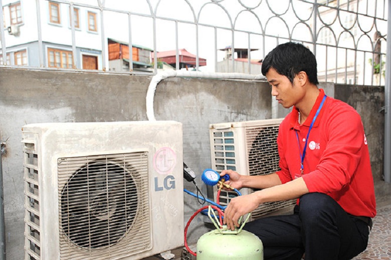 điều hòa hết gas