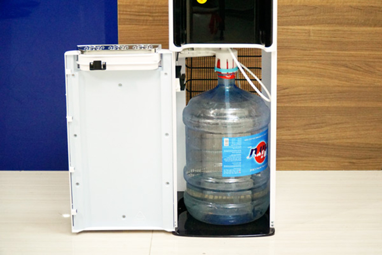 Bình nước âm - Cây nước nóng lạnh FUJIE WD8500C