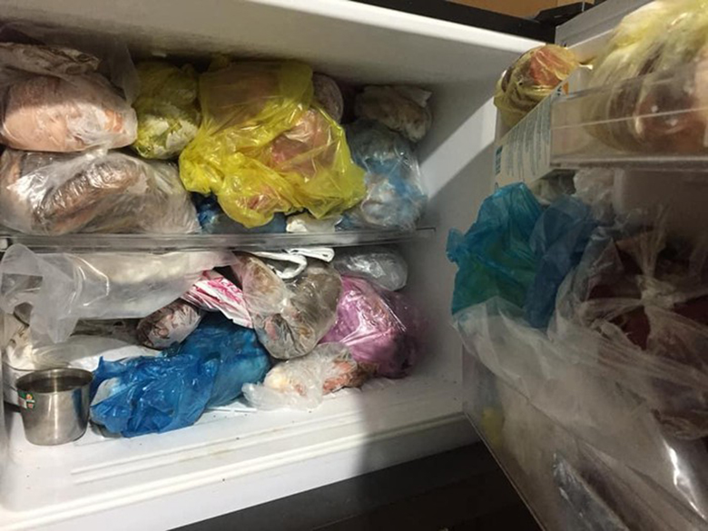 Bảo quản thực phẩm trong tủ lạnh đúng cách - để thực phẩm quá đầy