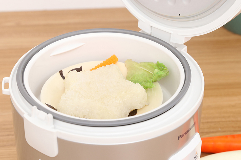 Xửng hấp đi kèm