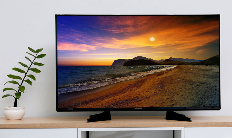 Nên mua Tivi 4K của hãng nào panasonic