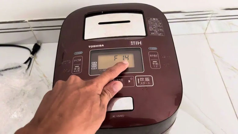 Lỗi F14 nồi cơm Toshiba