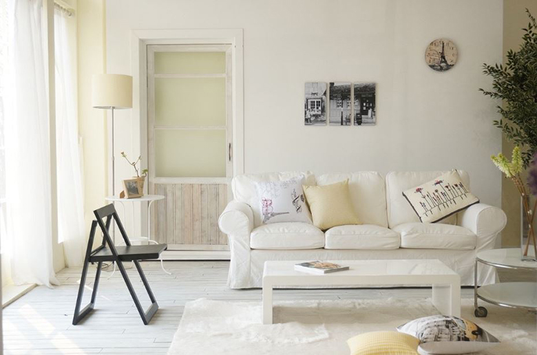 Công suất 9200 BTU - Điều hòa Aqua 1 chiều Inverter 9200 BTU AQA-KCRV10FB