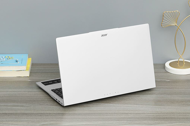 Laptop Acer Aspire Lite 15 AL15-71P-517D