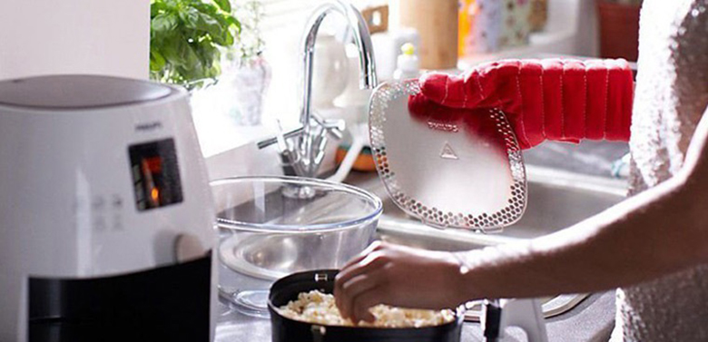 Lý do bạn phải vệ sinh nồi chiên không dầu