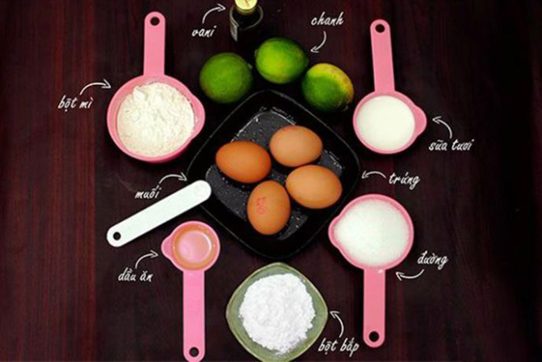 Nguyên liệu và dụng cụ làm bánh bông lan nướng bằng lò vi sóng