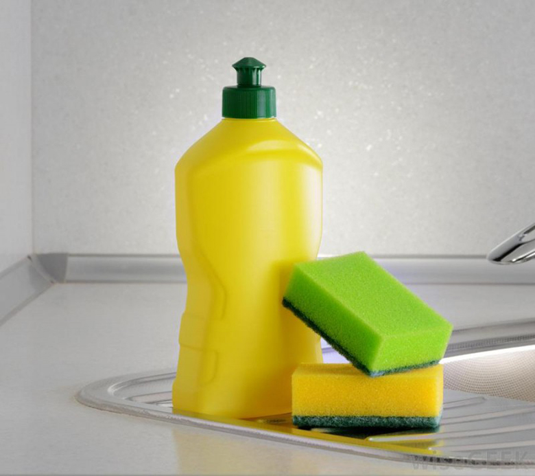 Cách làm vệ sinh lò vi sóng với nước rửa chén