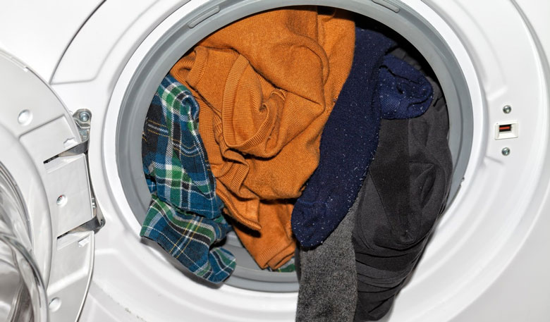 Máy giặt rung lắc mạnh khi vắt do tải trọng vượt mức cho phép