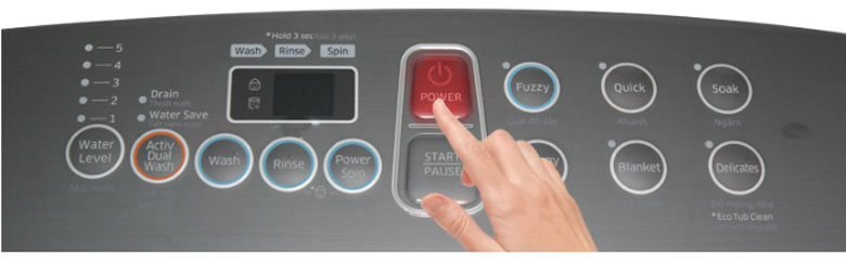 Bấm chọn Nút nguồn "Power" để khởi động máy giặt Samsung
