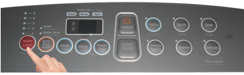 Chọn mực nước phù hợp với nút "Water Level"