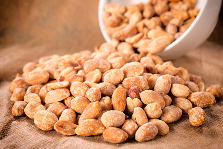 Cách làm Lạc rang húng lìu