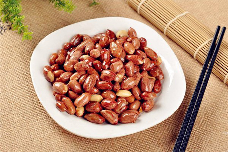 Rang lạc bằng nồi chiên không dầu