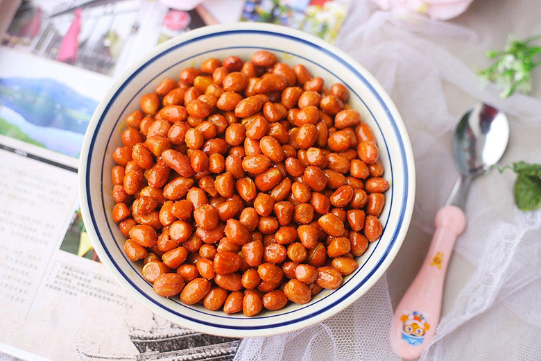 thành phẩm Rang lạc bằng nồi chiên không dầu hoàn thành