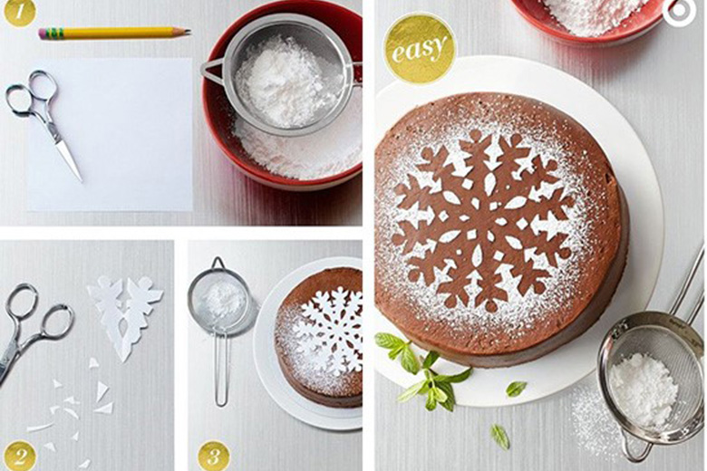 Cách trang trí bánh bông lan bằng đường bột