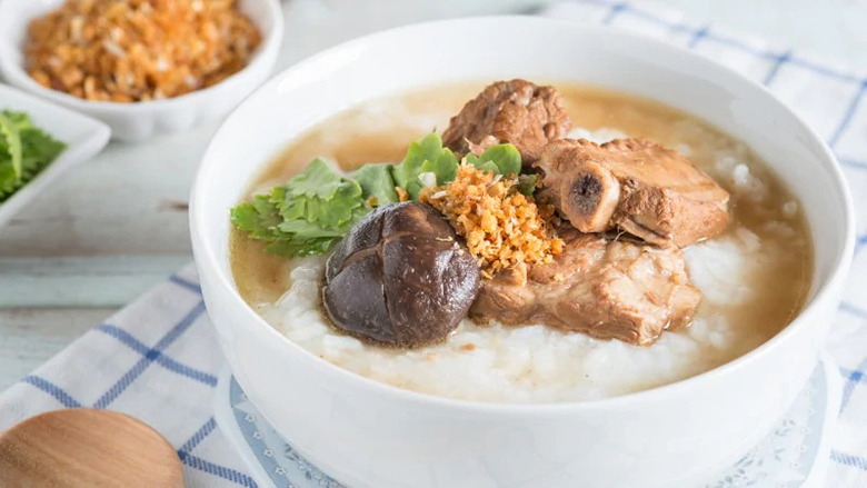 Nấu cháo sườn bằng nồi cơm điện thơm ngon hấp dẫn